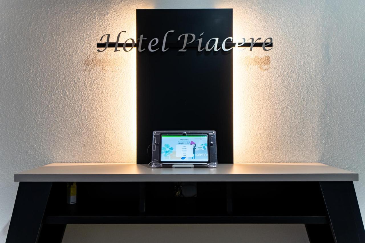 Hotel Piacere Namba Ōsaka Extérieur photo